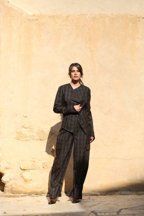 Asymmetrical Fitted Blazer with Open Flap